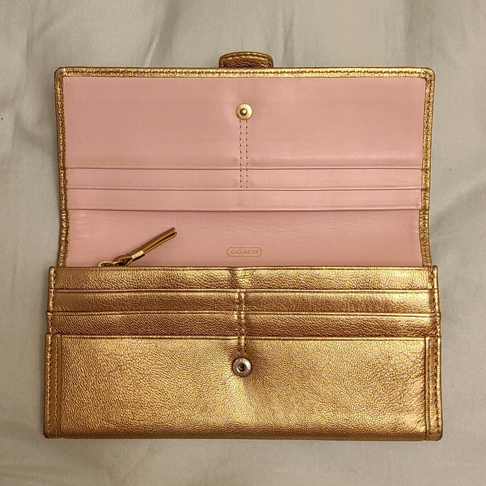 Coach Wallet - Picture 4 of 7